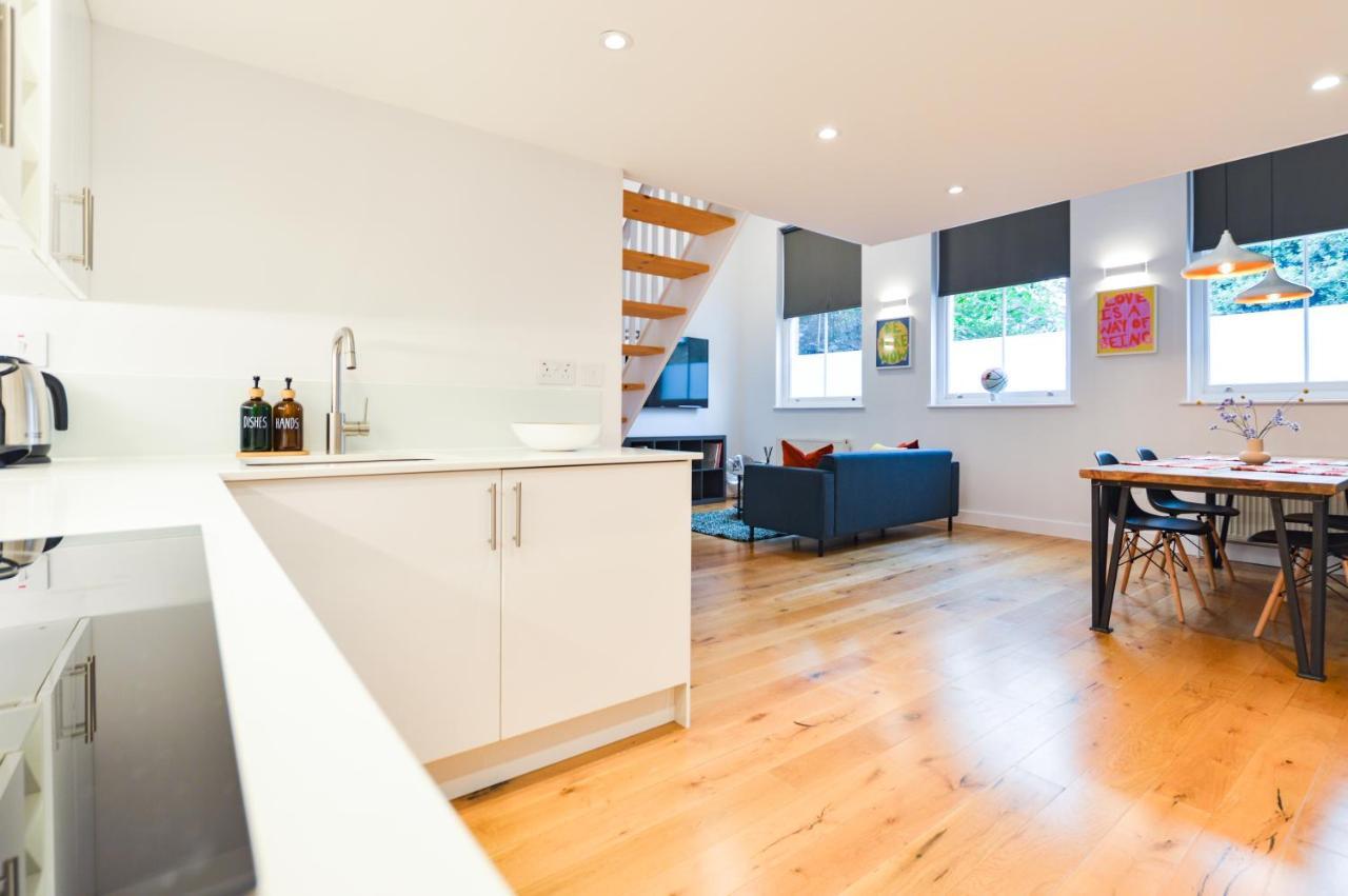 Spacious West Hampstead Apartment With Mezzanine Bedroom By Concept Apartments London Exterior foto